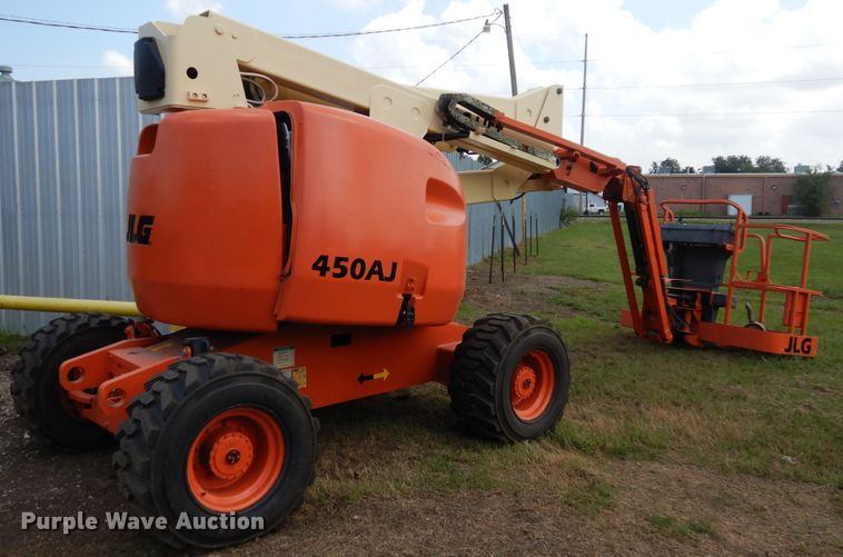 image for item FR9029 2000 JLG 450AJ  boom lift
