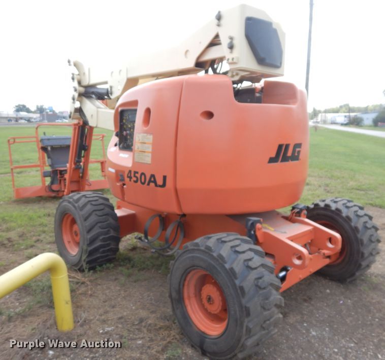 image for item FR9029 2000 JLG 450AJ  boom lift
