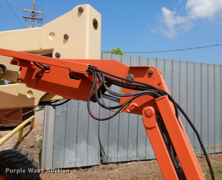 image for item FR9029 2000 JLG 450AJ  boom lift