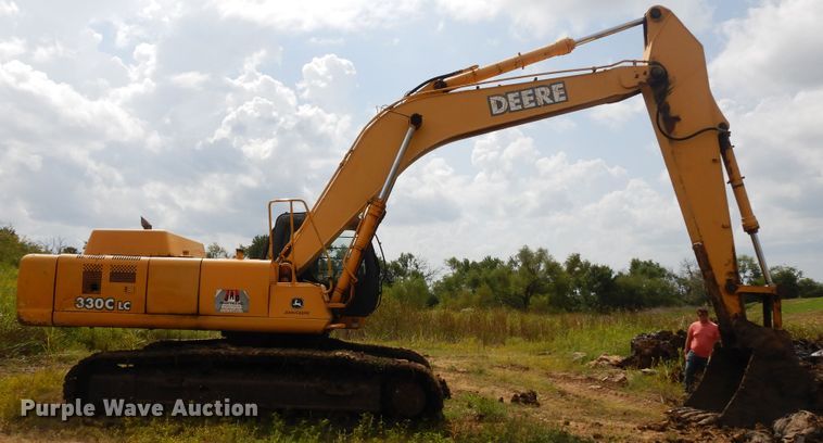 image for item FR9034 2002 John Deere 330C LC  excavator