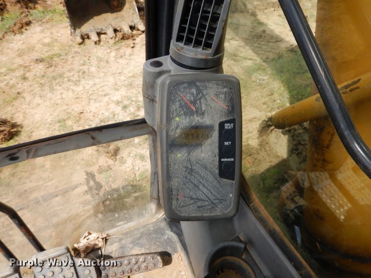 image for item FR9034 2002 John Deere 330C LC  excavator