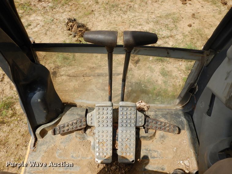 image for item FR9034 2002 John Deere 330C LC  excavator