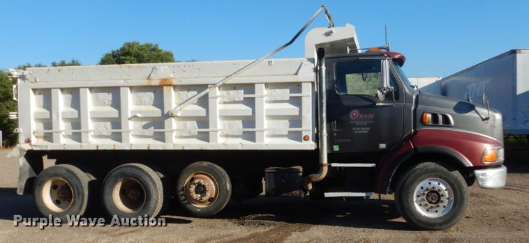 image for item FT9005 1999 Sterling LT9513  dump truck