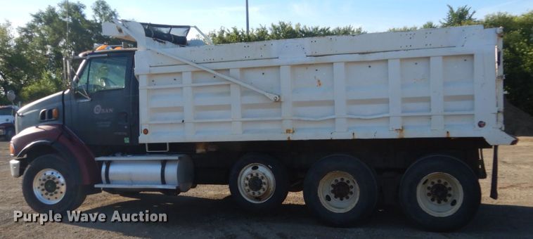 image for item FT9005 1999 Sterling LT9513  dump truck