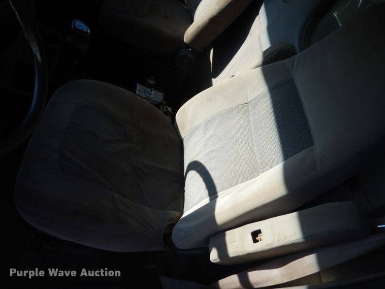 image for item FT9005 1999 Sterling LT9513  dump truck