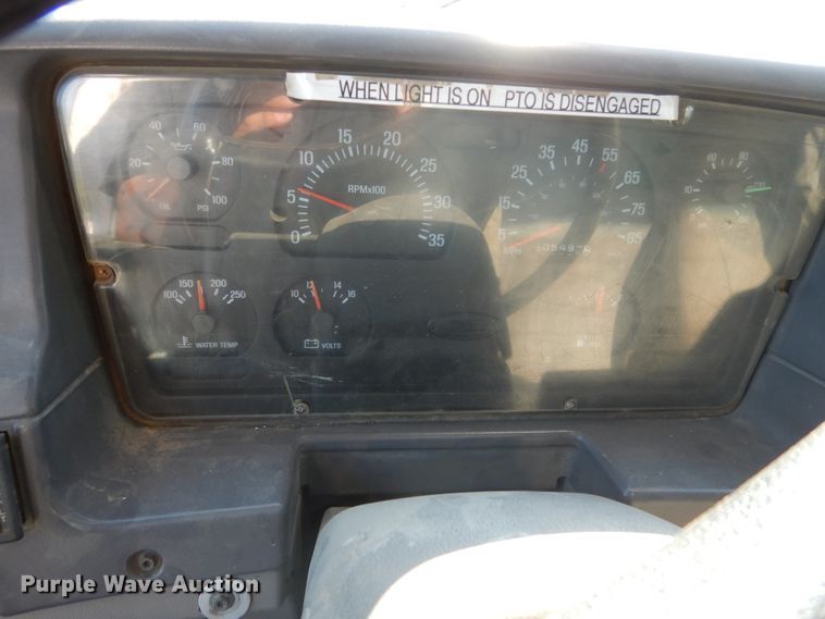 image for item FT9005 1999 Sterling LT9513  dump truck