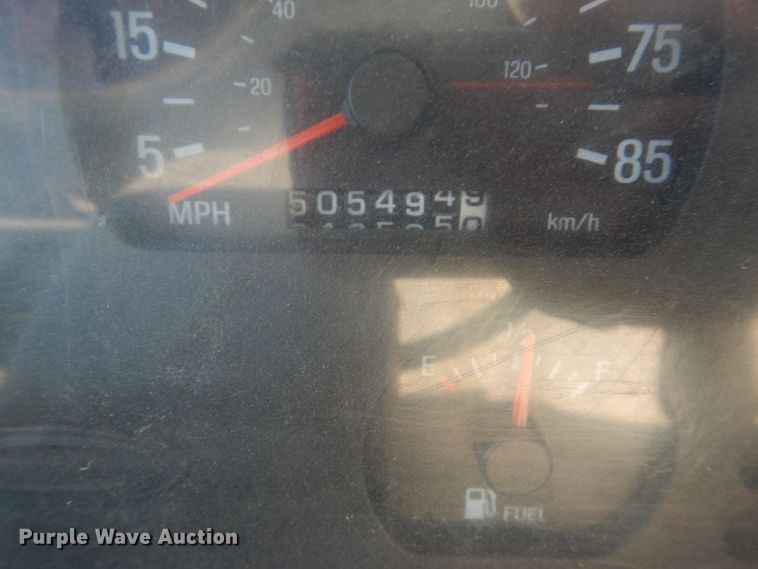 image for item FT9005 1999 Sterling LT9513  dump truck