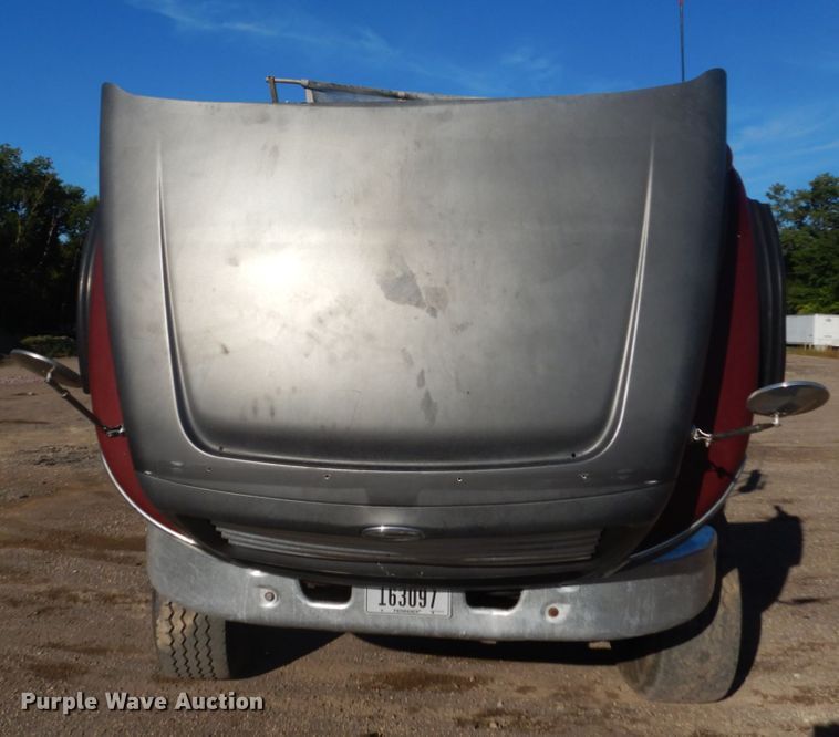 image for item FT9005 1999 Sterling LT9513  dump truck