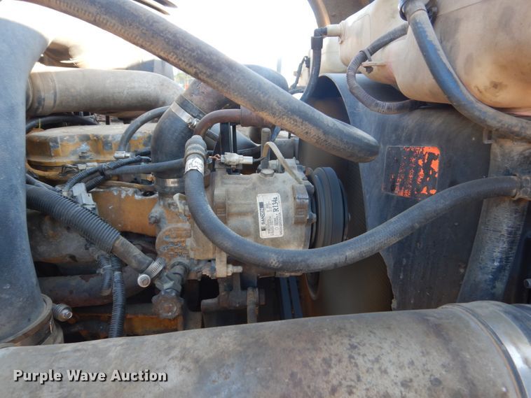 image for item FT9005 1999 Sterling LT9513  dump truck