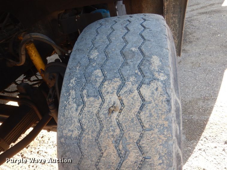 image for item FT9005 1999 Sterling LT9513  dump truck