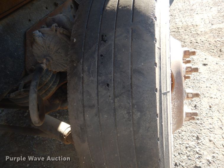 image for item FT9005 1999 Sterling LT9513  dump truck