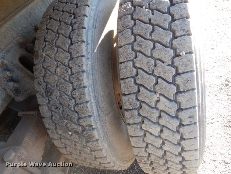 image for item FT9005 1999 Sterling LT9513  dump truck