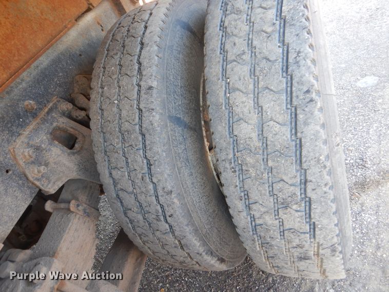 image for item FT9005 1999 Sterling LT9513  dump truck