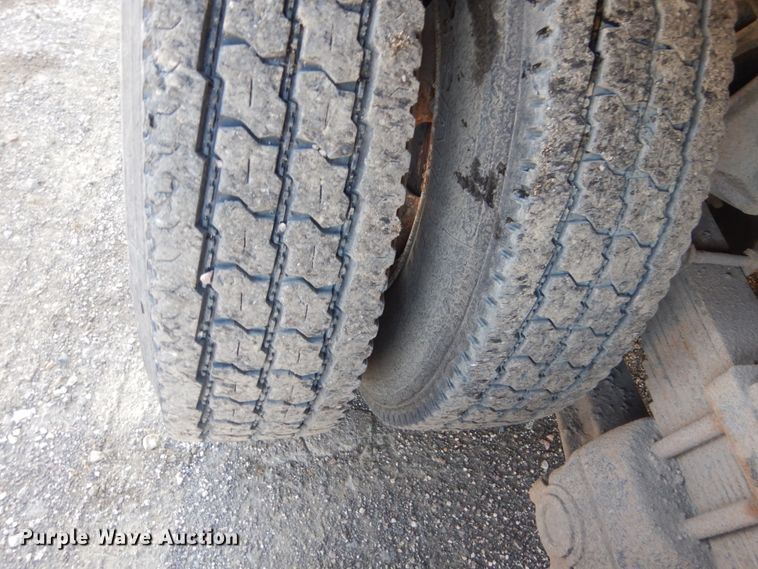 image for item FT9005 1999 Sterling LT9513  dump truck