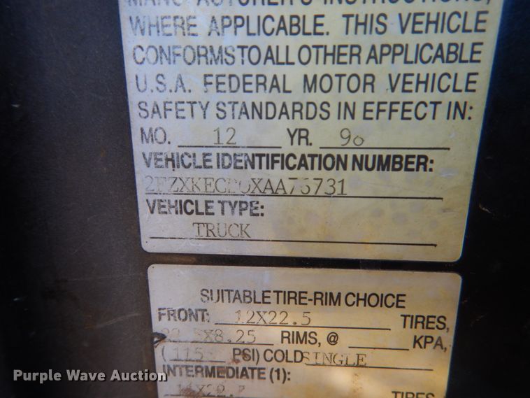 image for item FT9005 1999 Sterling LT9513  dump truck