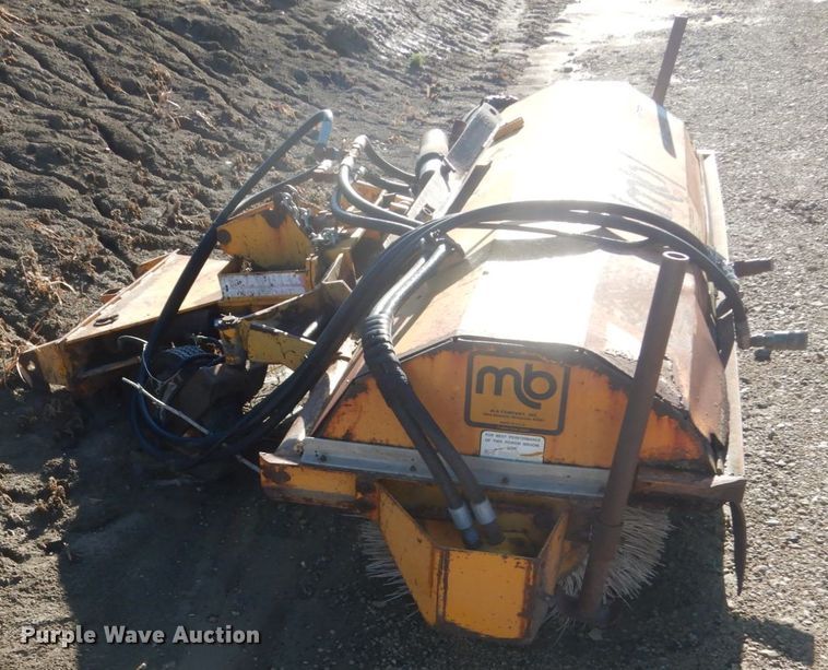 image for item FT9008 MB TKH broom