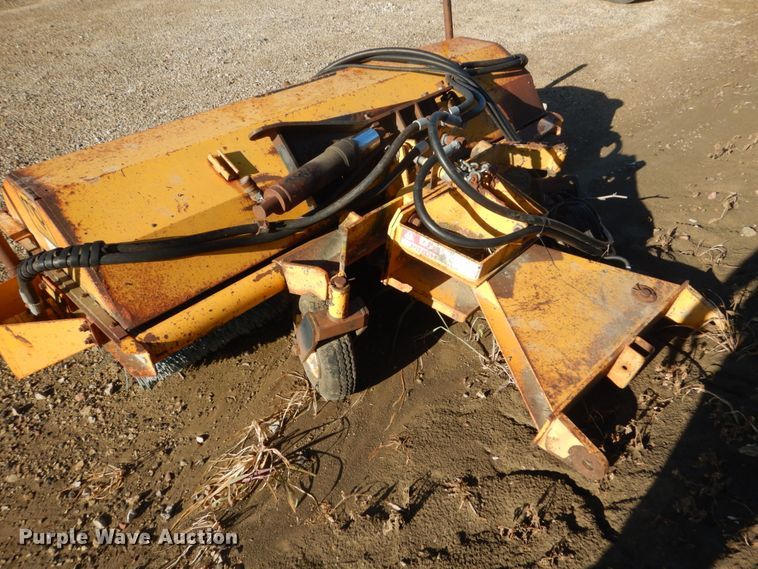 image for item FT9008 MB TKH broom