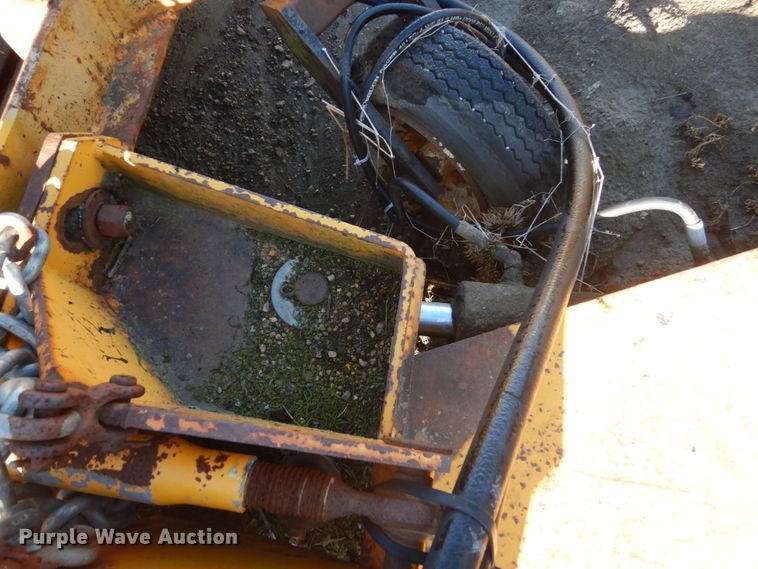 image for item FT9008 MB TKH broom