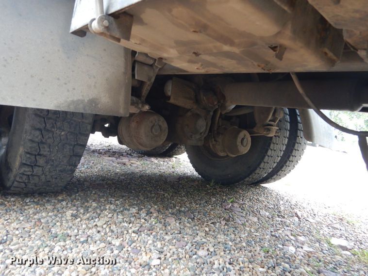 image for item FT9039 1993 Ford LTL9000  dump truck