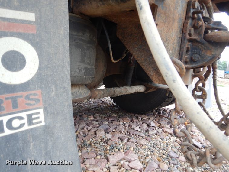 image for item FT9039 1993 Ford LTL9000  dump truck