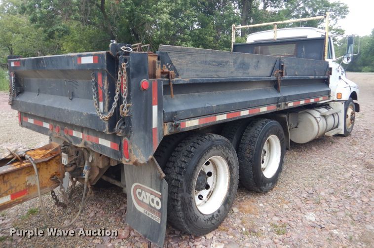 image for item FT9039 1993 Ford LTL9000  dump truck