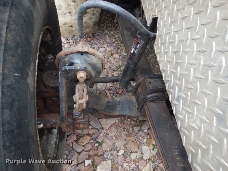 image for item FT9039 1993 Ford LTL9000  dump truck