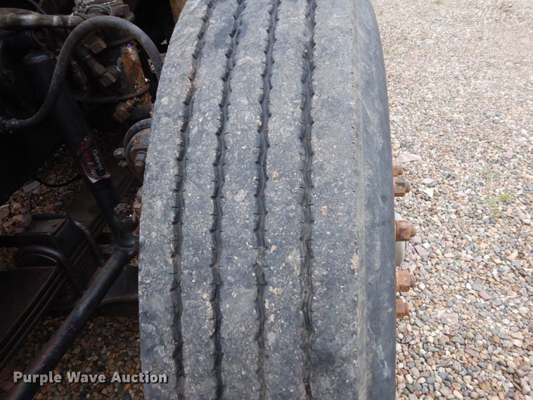 image for item FT9039 1993 Ford LTL9000  dump truck