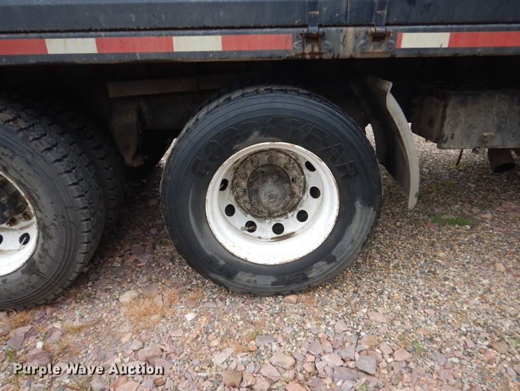 image for item FT9039 1993 Ford LTL9000  dump truck