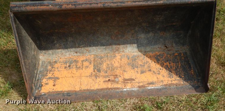 image for item FT9043 1978 New Holland L425  skid steer loader