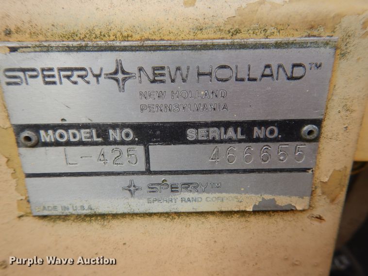 image for item FT9043 1978 New Holland L425  skid steer loader