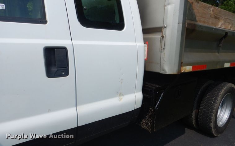 image for item FT9125 2006 Ford F450 Super Duty  dump truck