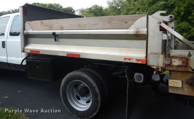 image for item FT9125 2006 Ford F450 Super Duty  dump truck