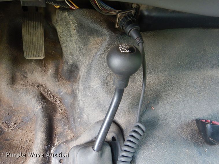 image for item FT9125 2006 Ford F450 Super Duty  dump truck