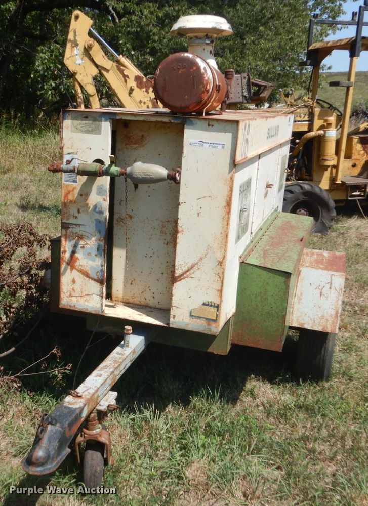 image for item FT9207 Sullair 185  air compressor