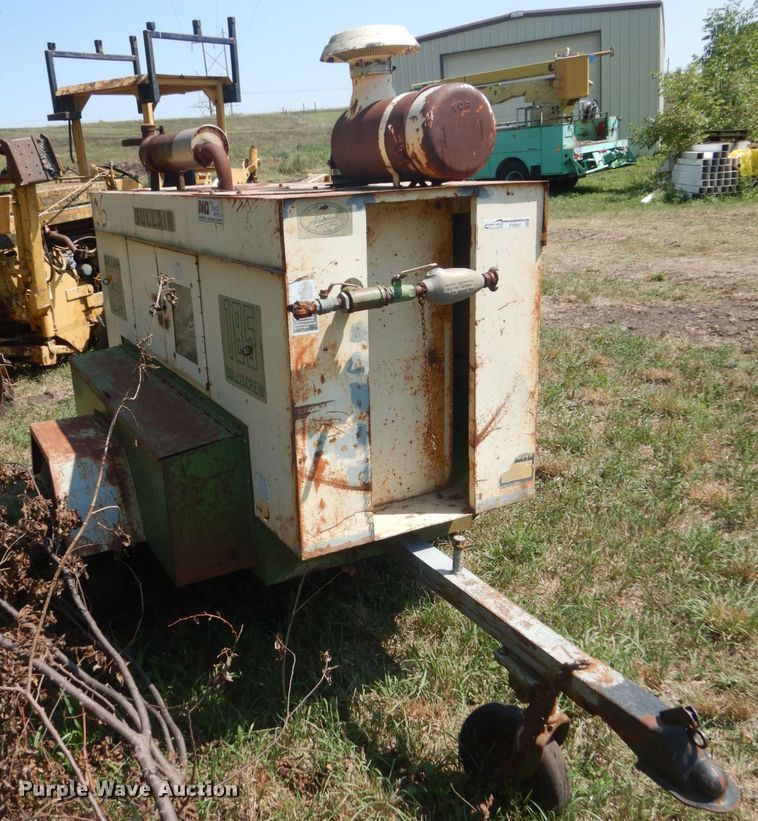 image for item FT9207 Sullair 185  air compressor