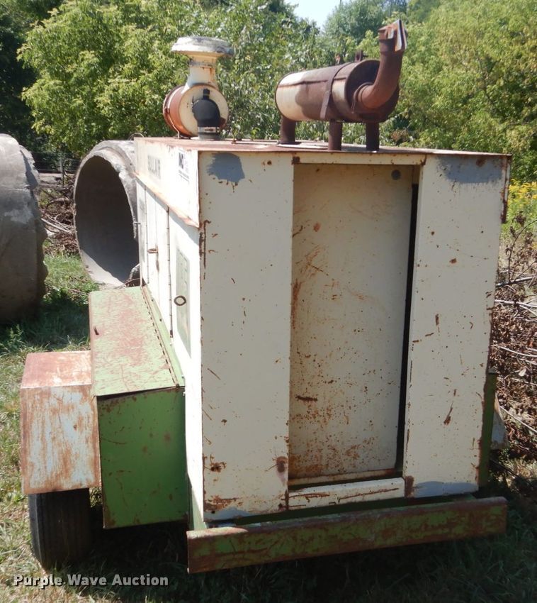 image for item FT9207 Sullair 185  air compressor