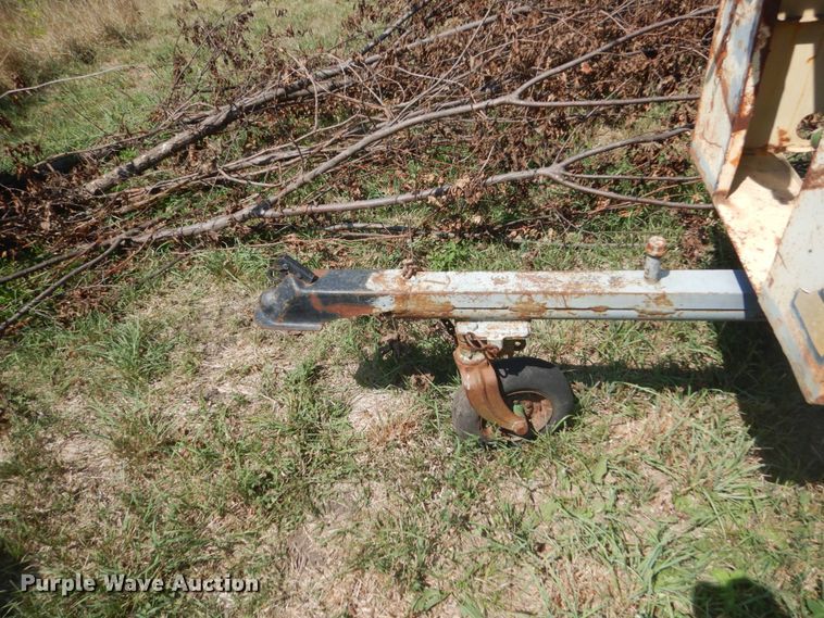 image for item FT9207 Sullair 185  air compressor