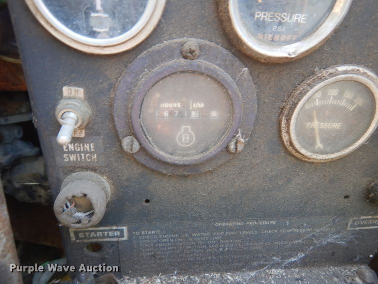 image for item FT9207 Sullair 185  air compressor