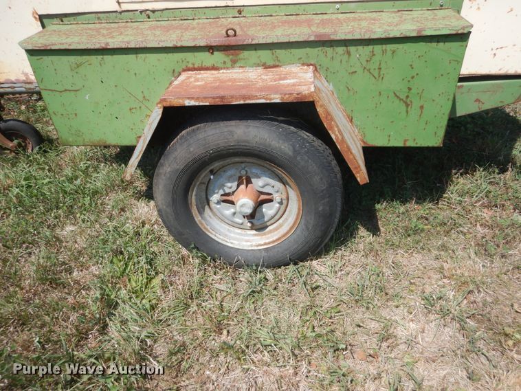 image for item FT9207 Sullair 185  air compressor