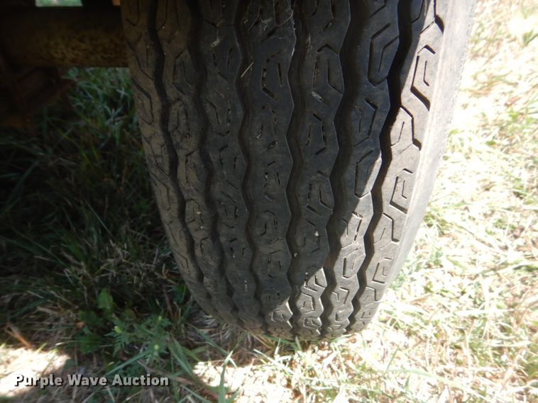 image for item FT9207 Sullair 185  air compressor