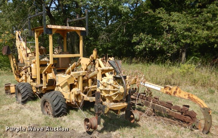 image for item FT9208 Vermeer M-475  trencher