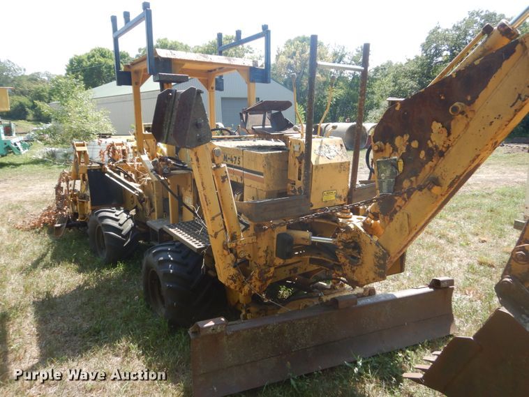 image for item FT9208 Vermeer M-475  trencher