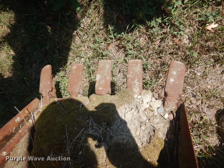 image for item FT9208 Vermeer M-475  trencher