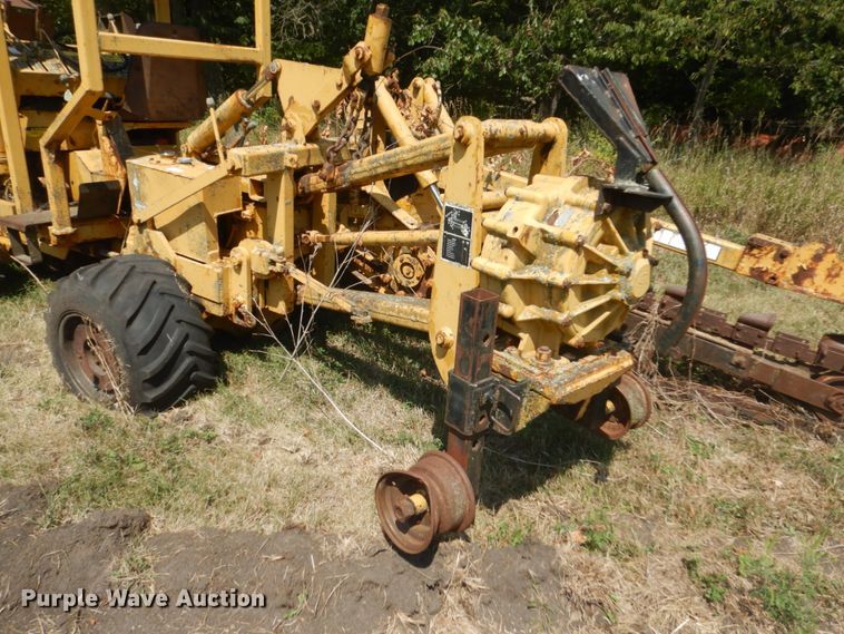 image for item FT9208 Vermeer M-475  trencher