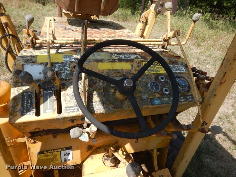 image for item FT9208 Vermeer M-475  trencher