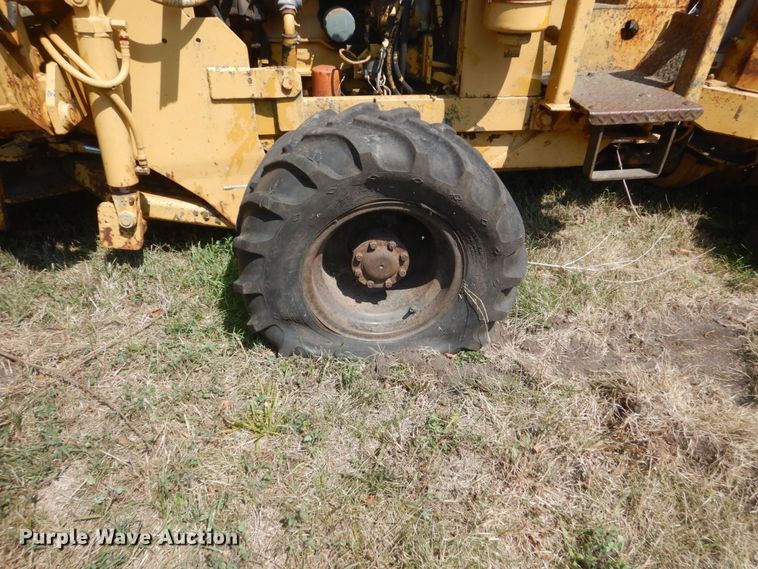 image for item FT9208 Vermeer M-475  trencher