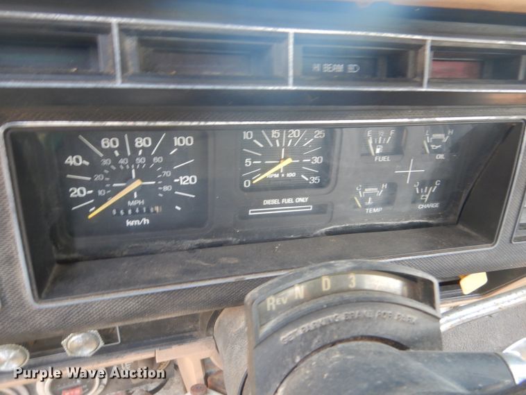 image for item FT9209 1985 Ford F8000  bucket truck