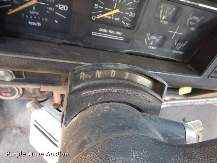 image for item FT9209 1985 Ford F8000  bucket truck