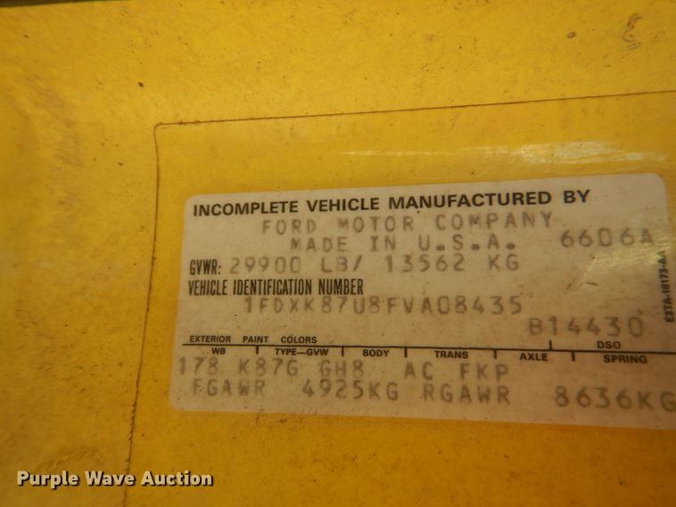 image for item FT9209 1985 Ford F8000  bucket truck