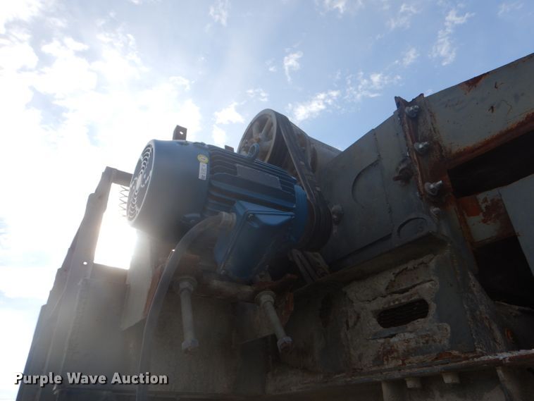 image for item GB9916 Vibratory screen